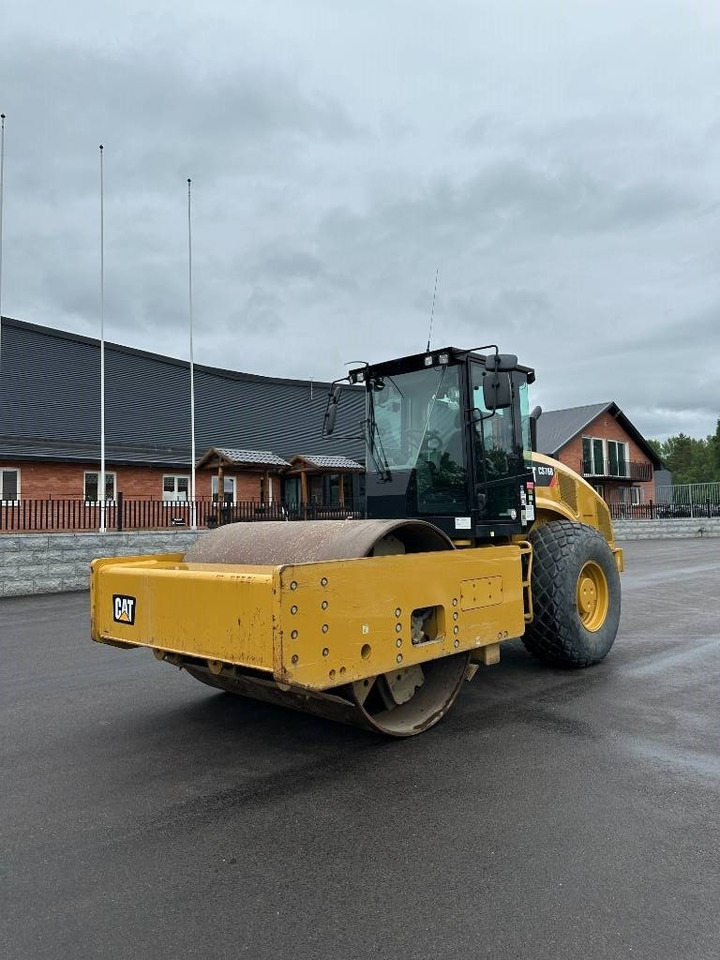 CAT CS 76 B - Compactador de asfalto: foto 2 CAT CS 76 B - Compactador de asfalto: foto 2