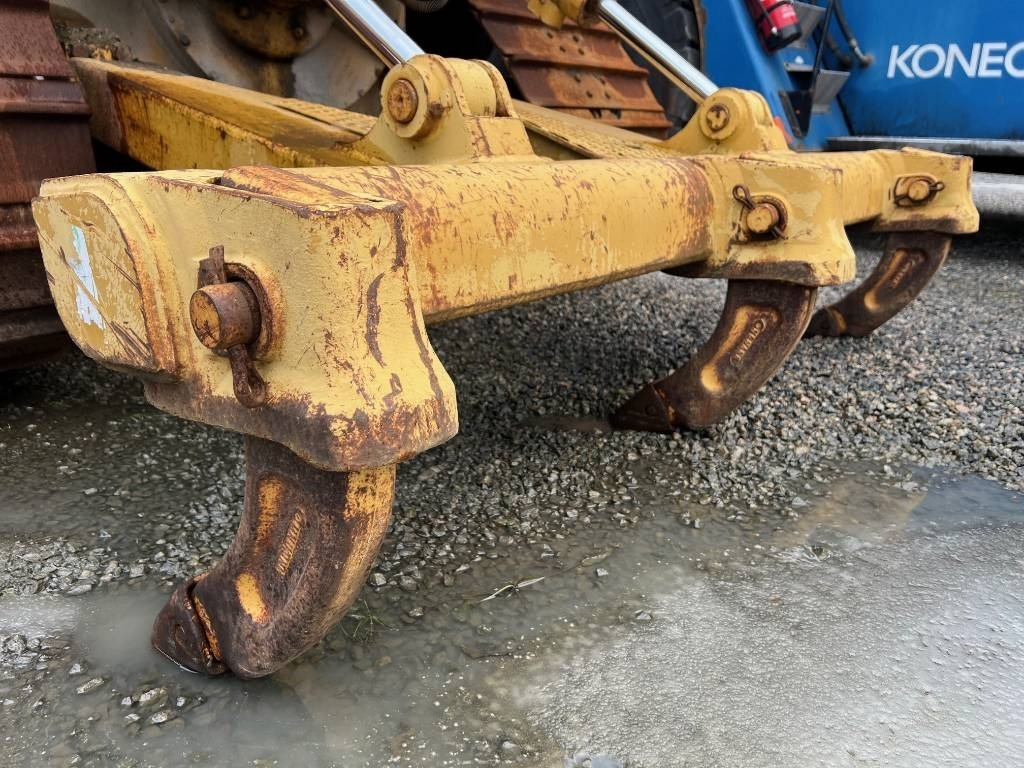 CAT D5N ripper - Escarificador para Máquina de construção: foto 2 CAT D5N ripper - Escarificador para Máquina de construção: foto 2