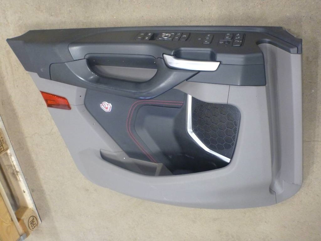 Dörrsidor Scania R-serie - Cabine para Camião: foto 3 Dörrsidor Scania R-serie - Cabine para Camião: foto 3