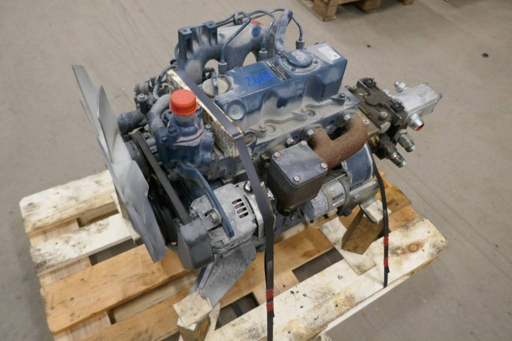 Kubota D 1703-EU1 - Motor para Máquina de construção: foto 2 Kubota D 1703-EU1 - Motor para Máquina de construção: foto 2
