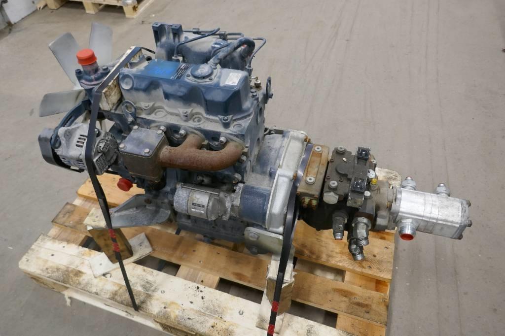 Kubota D 1703-EU1 - Motor para Máquina de construção: foto 3 Kubota D 1703-EU1 - Motor para Máquina de construção: foto 3