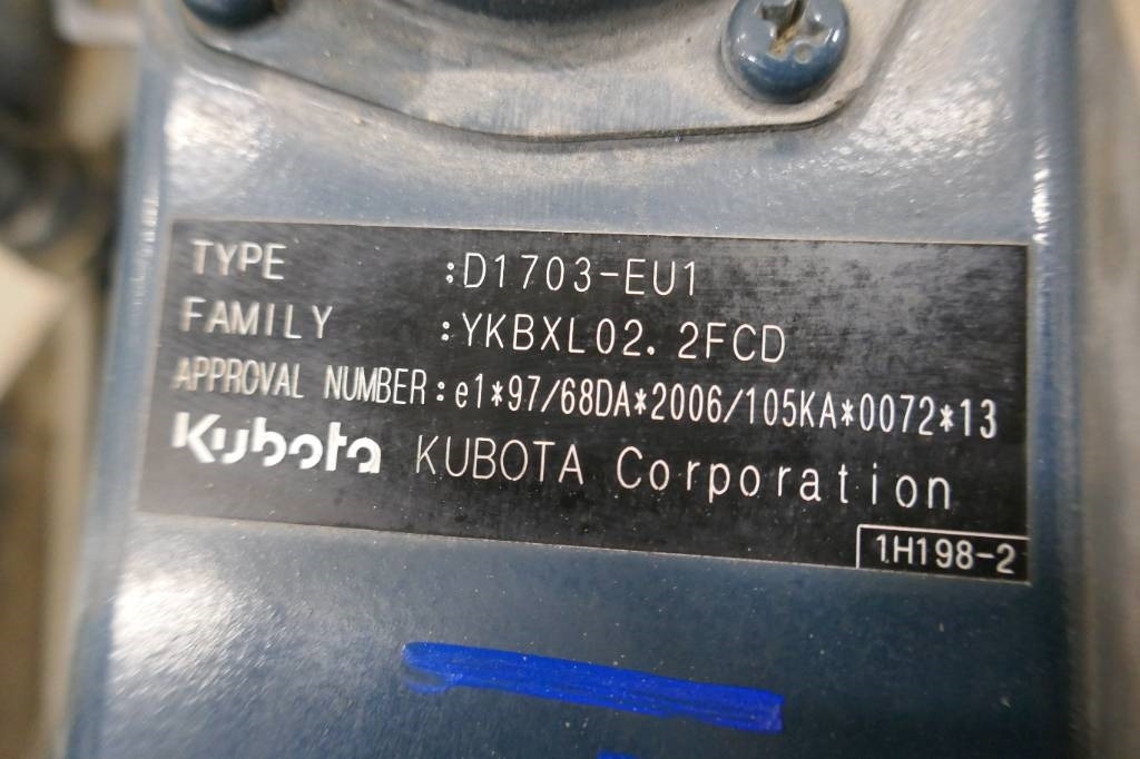 Kubota D 1703-EU1 - Motor para Máquina de construção: foto 5 Kubota D 1703-EU1 - Motor para Máquina de construção: foto 5