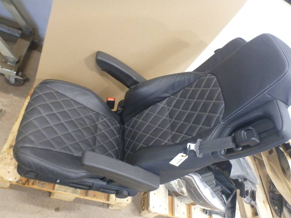 Mercedes-Benz Actros  - Cabine para Camião: foto 1 Mercedes-Benz Actros  - Cabine para Camião: foto 1