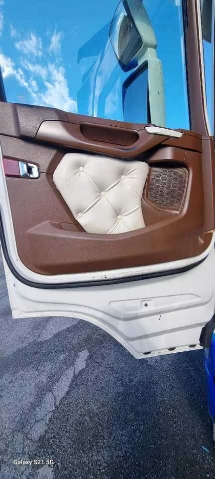Scania R-serie Knappstoppad inredning (Next-gen) - Cabine para Camião: foto 1 Scania R-serie Knappstoppad inredning (Next-gen) - Cabine para Camião: foto 1