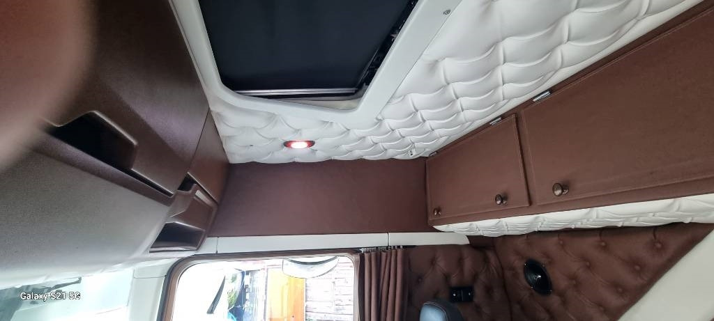 Scania R-serie Knappstoppad inredning (Next-gen) - Cabine para Camião: foto 3 Scania R-serie Knappstoppad inredning (Next-gen) - Cabine para Camião: foto 3