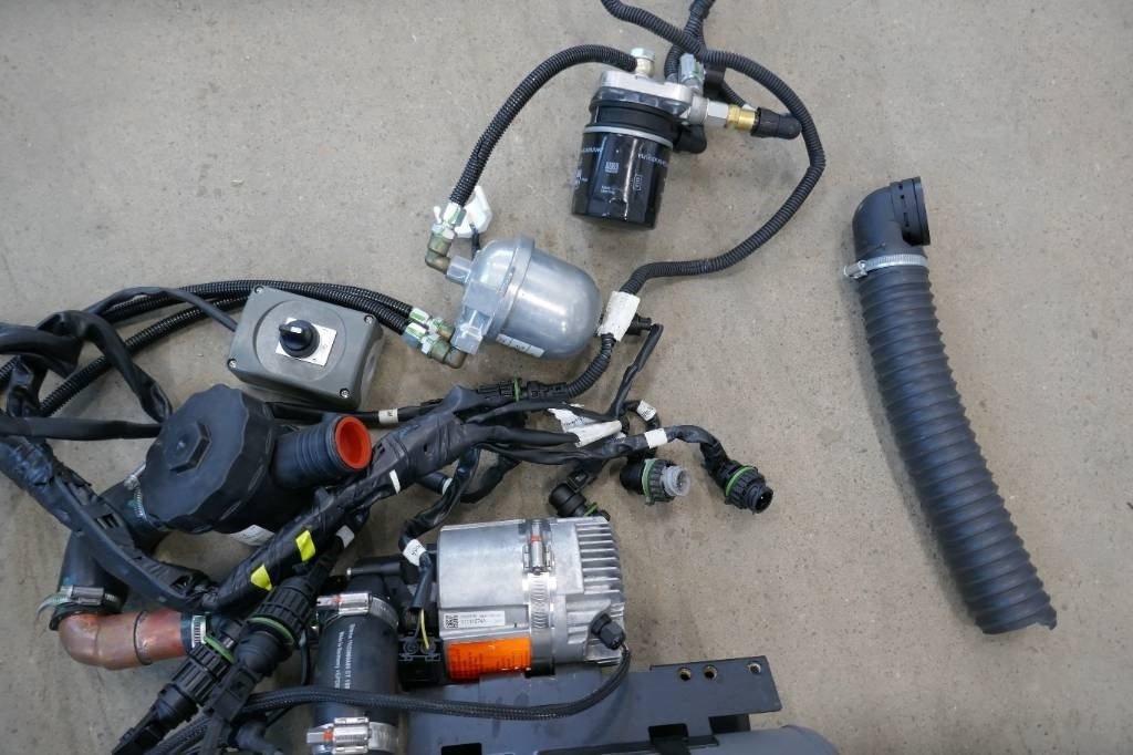 Volvo 8900 - Cabine para Camião: foto 4 Volvo 8900 - Cabine para Camião: foto 4