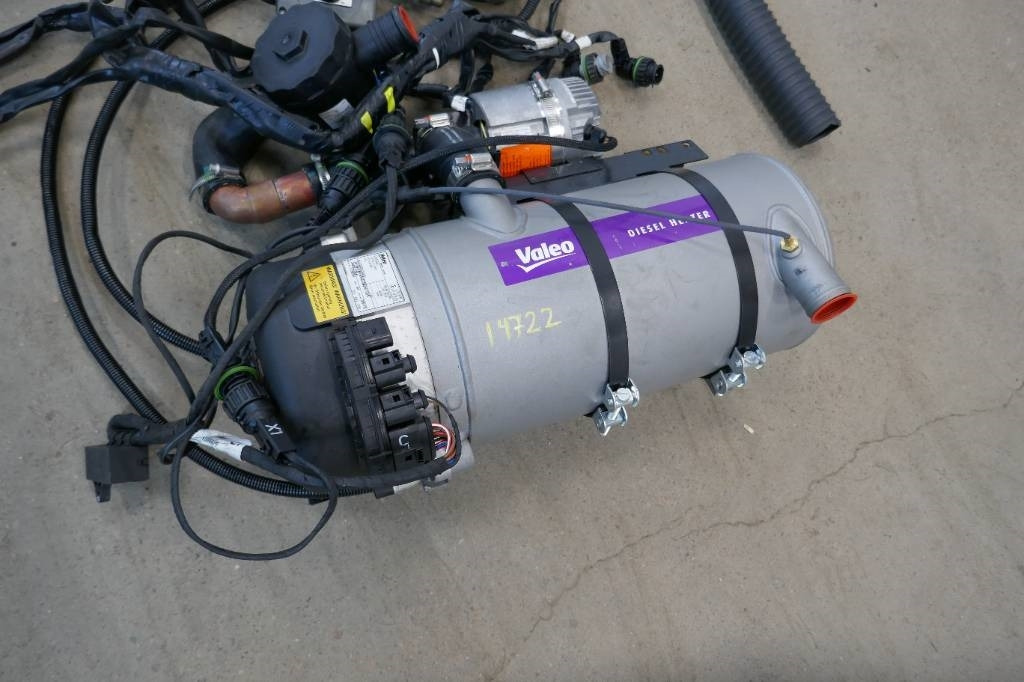 Volvo 8900 - Cabine para Camião: foto 2 Volvo 8900 - Cabine para Camião: foto 2