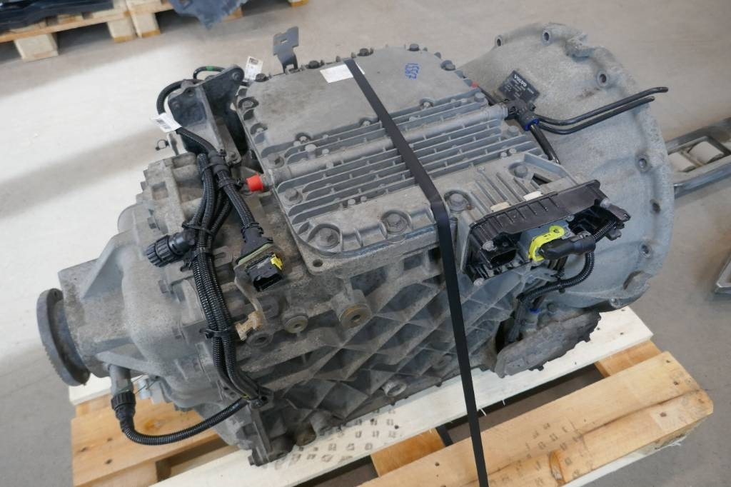 Volvo FE 250 - Caixa de velocidade para Camião: foto 2 Volvo FE 250 - Caixa de velocidade para Camião: foto 2