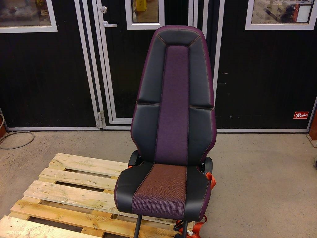 Volvo FM passagerarstol, 23766362 - Cabine para Camião: foto 1 Volvo FM passagerarstol, 23766362 - Cabine para Camião: foto 1