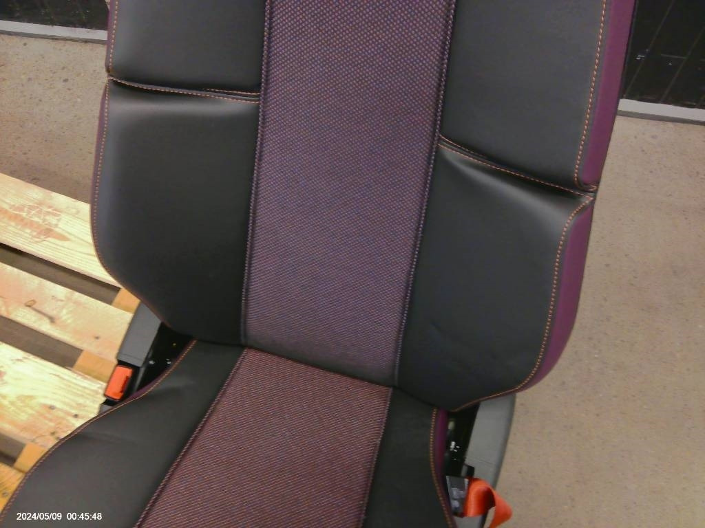 Volvo FM passagerarstol, 23766362 - Cabine para Camião: foto 3 Volvo FM passagerarstol, 23766362 - Cabine para Camião: foto 3