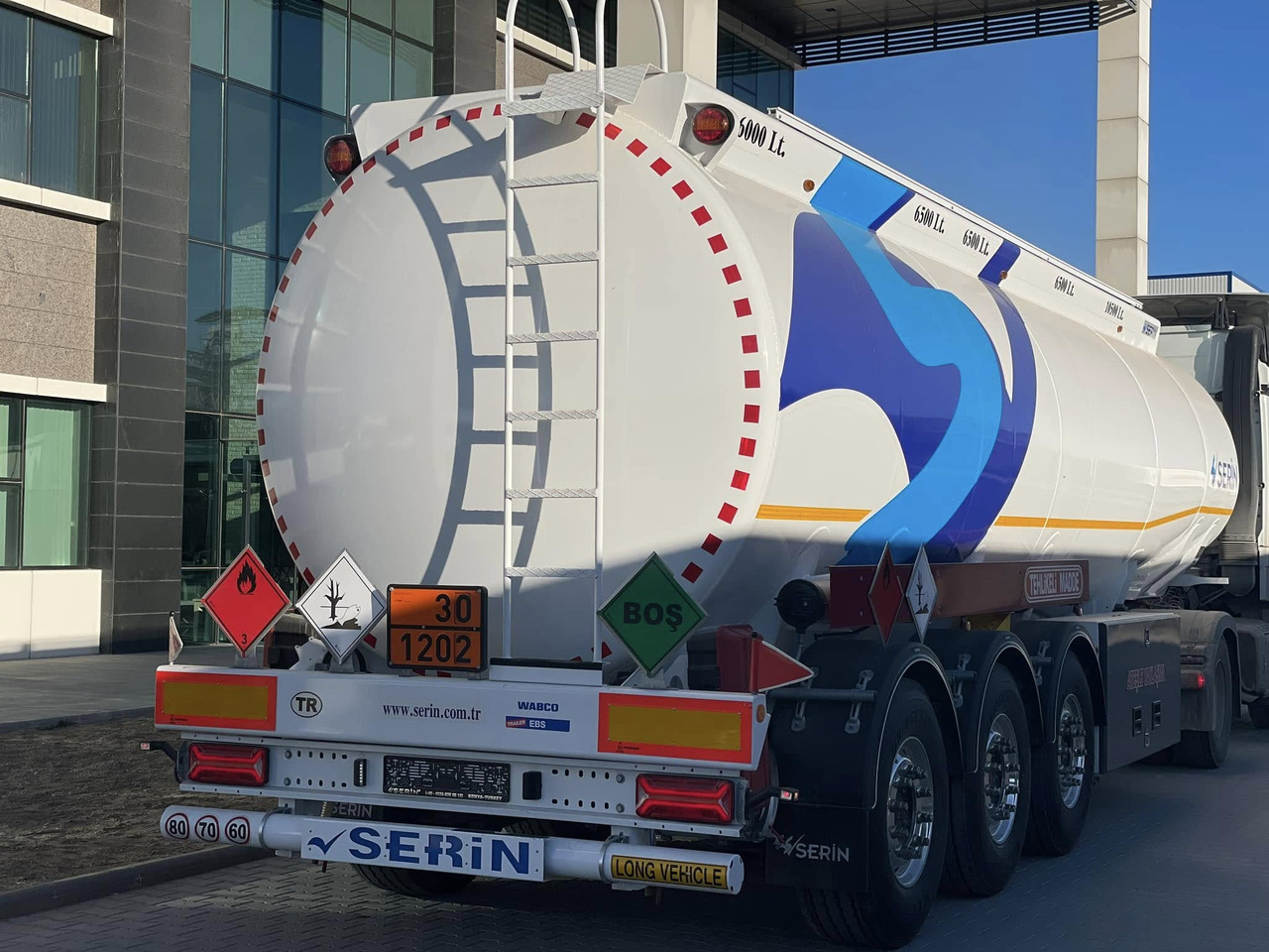 Semi-reboque cisterna para transporte de combustível novo SERIN Fuel Oil  Aluminium Tanker: foto 10
