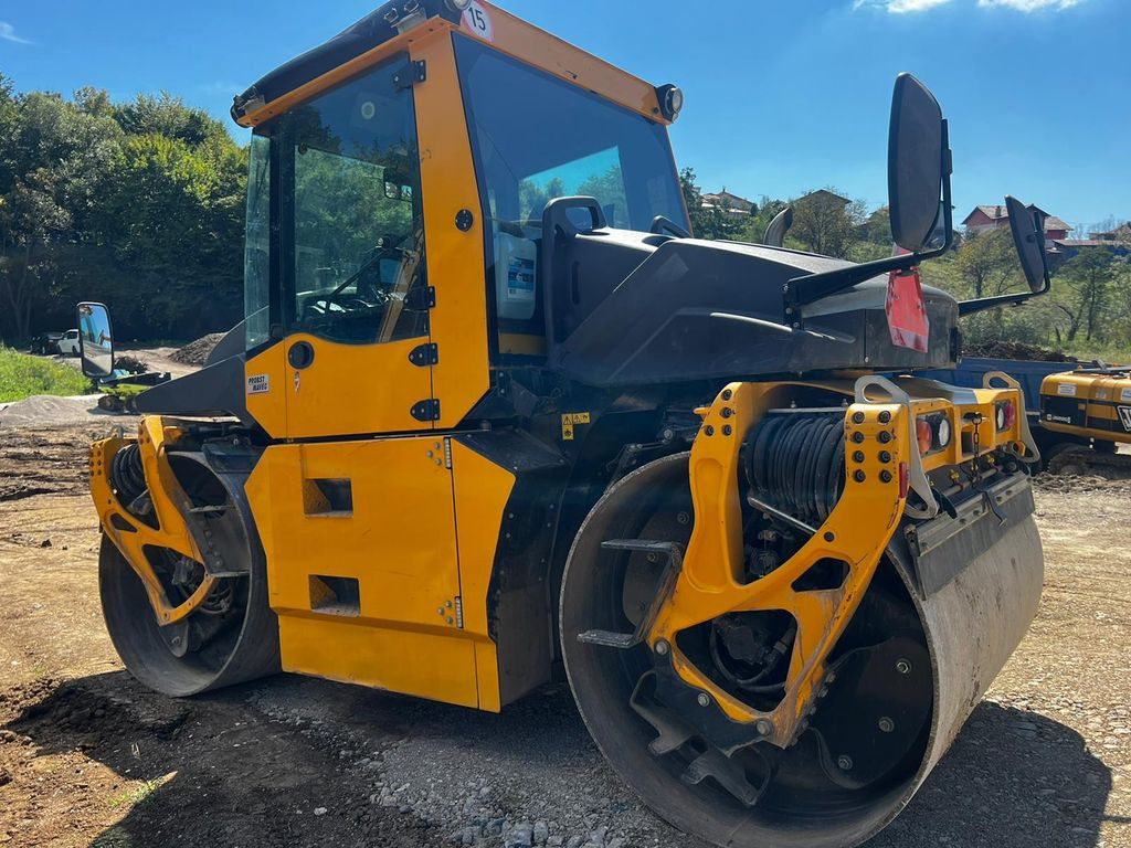 BOMAG BW 174 AP-4F AM, Tandem Roller - Compactador de asfalto: foto 4 BOMAG BW 174 AP-4F AM, Tandem Roller - Compactador de asfalto: foto 4
