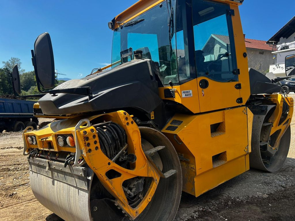 BOMAG BW 174 AP-4F AM, Tandem Roller - Compactador de asfalto: foto 3 BOMAG BW 174 AP-4F AM, Tandem Roller - Compactador de asfalto: foto 3