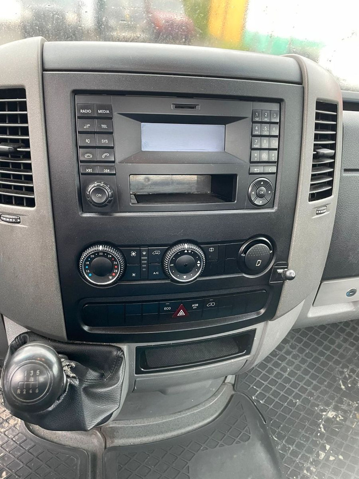 Mercedes-Benz 316 CDI, 5.20m Pritsche - Carrinha de caixa aberta: foto 4 Mercedes-Benz 316 CDI, 5.20m Pritsche - Carrinha de caixa aberta: foto 4