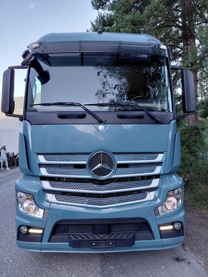 Mercedes-Benz Actros 1836 4x2, E6, Ladebordwand, Fahrschule - Camião de lona: foto 2 Mercedes-Benz Actros 1836 4x2, E6, Ladebordwand, Fahrschule - Camião de lona: foto 2
