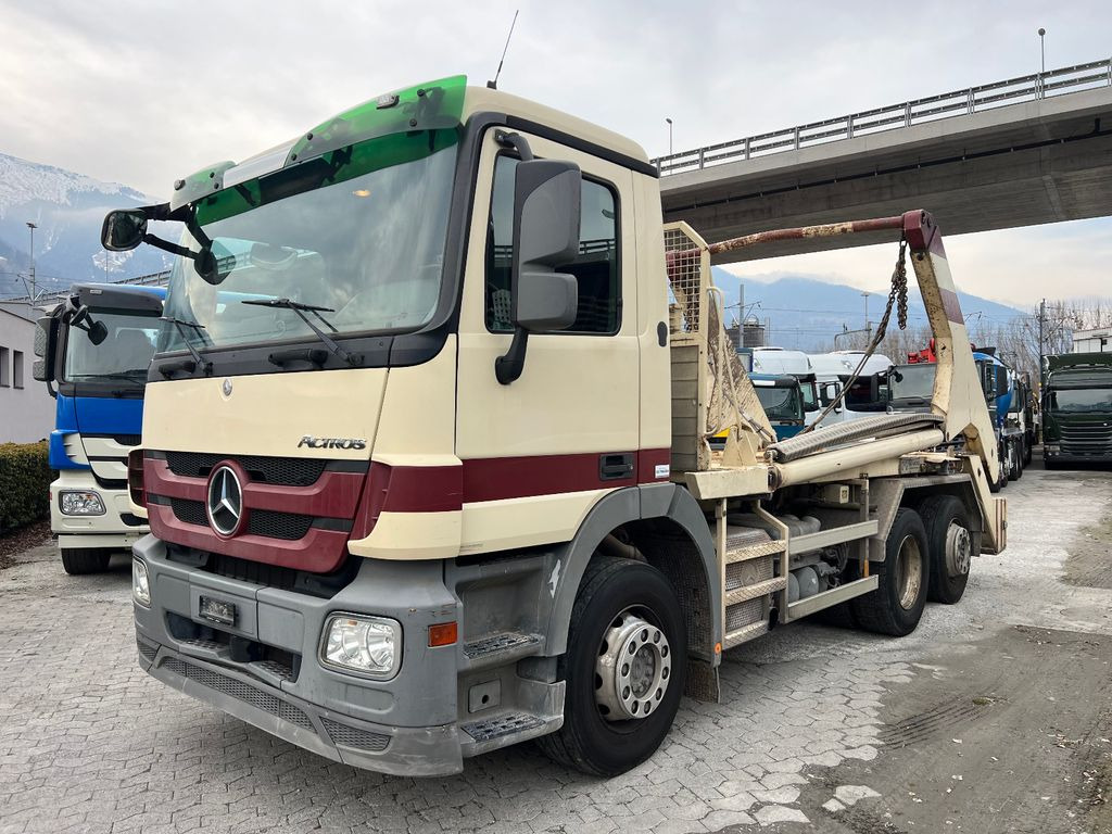 Mercedes-Benz Actros 2536 6x2, E5, MP3, WELAKI Mercedes-Benz Actros 2536 6x2, E5, MP3, WELAKI - Camião multibenne: foto 2 Mercedes-Benz Actros 2536 6x2, E5, MP3, WELAKI Mercedes-Benz Actros 2536 6x2, E5, MP3, WELAKI - Camião multibenne: foto 2