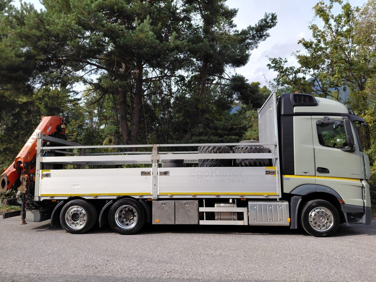 Mercedes-Benz Actros 2545 6x2, E6, Retarder, Effer 265/6S - Camião grua: foto 5 Mercedes-Benz Actros 2545 6x2, E6, Retarder, Effer 265/6S - Camião grua: foto 5