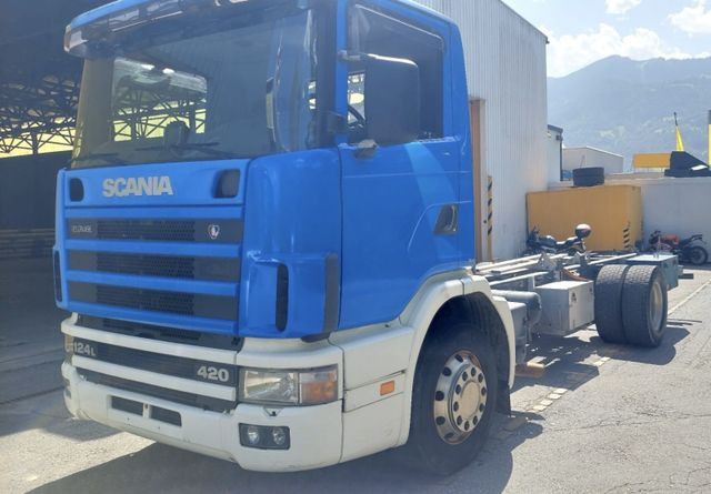 Scania R124LB 420 4x2, Euro 3 - Camião chassi: foto 3 Scania R124LB 420 4x2, Euro 3 - Camião chassi: foto 3