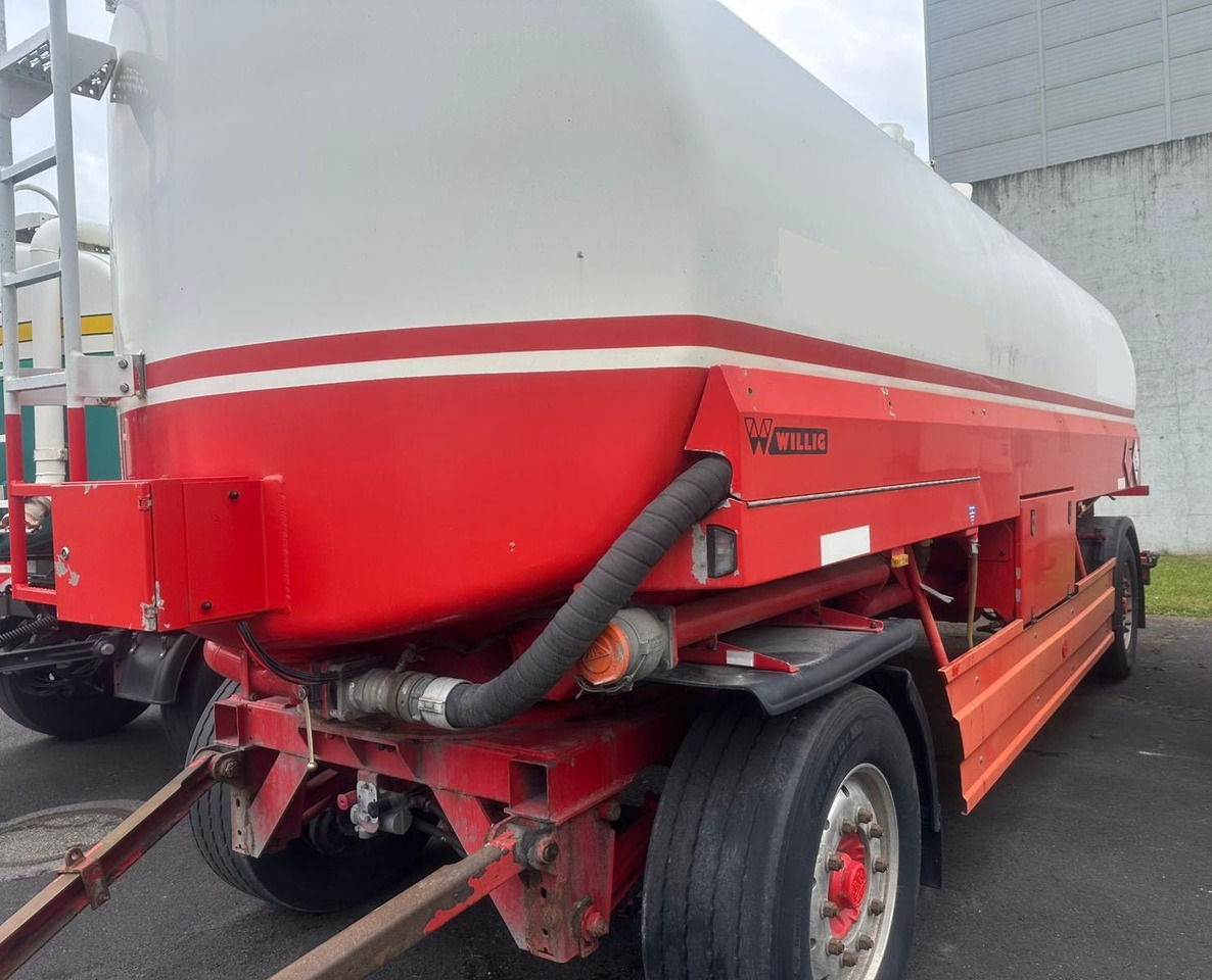 Willig 2 ANH 21.0, ADR, Benzin/Diesel, 19950Lite - Reboque cisterna: foto 1 Willig 2 ANH 21.0, ADR, Benzin/Diesel, 19950Lite - Reboque cisterna: foto 1