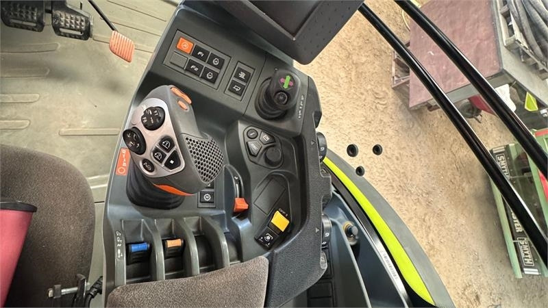 Claas AXION 830 CEBIS - Trator: foto 2 Claas AXION 830 CEBIS - Trator: foto 2