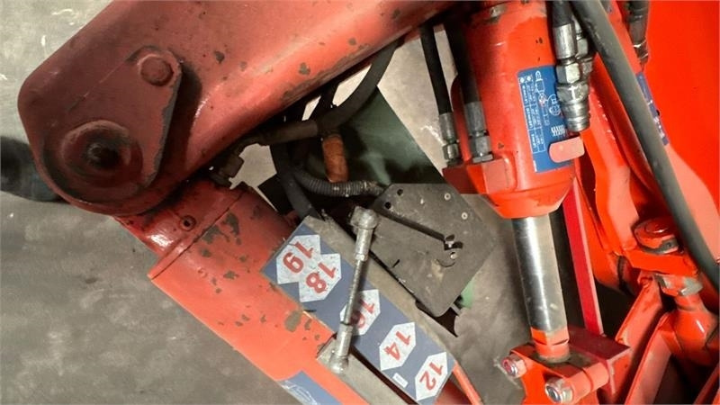 Kuhn Vari Master 183 6 Furet 183  - Arado: foto 3 Kuhn Vari Master 183 6 Furet 183  - Arado: foto 3