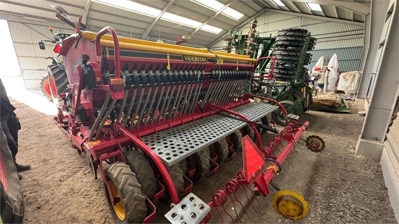 Vaderstad Rapid 400C Rapid 400 C - Semeadora combinada: foto 3 Vaderstad Rapid 400C Rapid 400 C - Semeadora combinada: foto 3