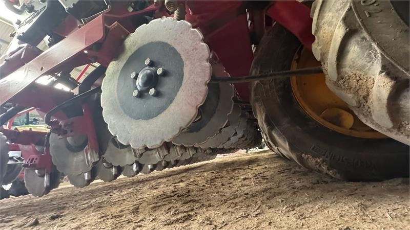 Vaderstad Rapid 400C Rapid 400 C - Semeadora combinada: foto 5 Vaderstad Rapid 400C Rapid 400 C - Semeadora combinada: foto 5