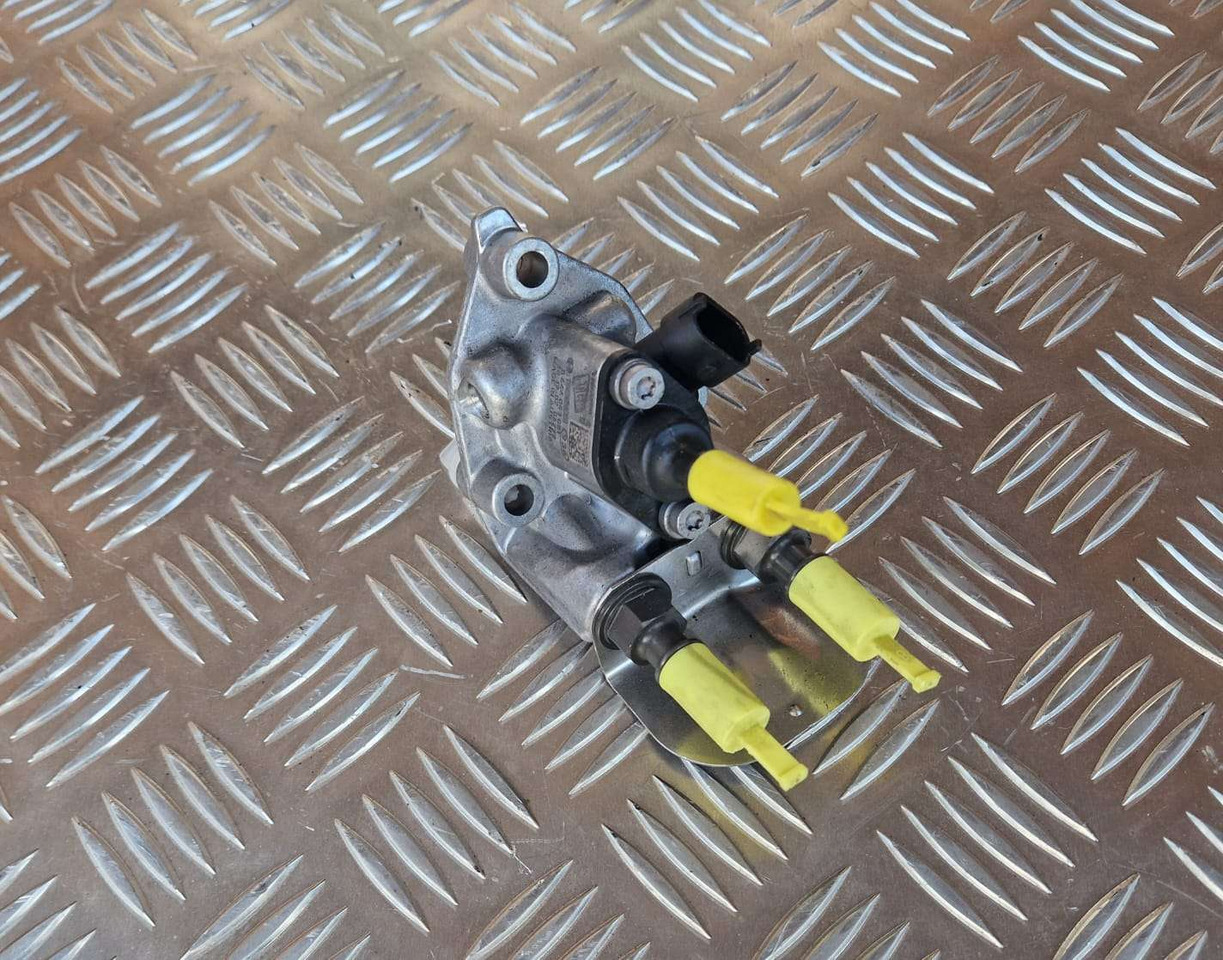 Genuine JCB BOSCH Dosing module 320/A9105 - Motor e peças para Máquina de construção: foto 4 Genuine JCB BOSCH Dosing module 320/A9105 - Motor e peças para Máquina de construção: foto 4