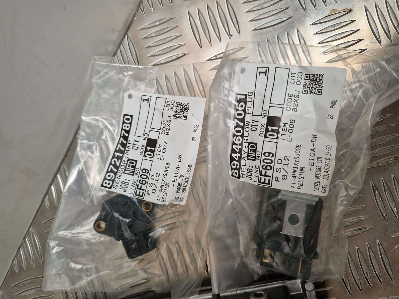 ISUZU ECU 4HK1 XYSJ02B 24V H725324 - Motor e peças para Máquina de construção: foto 4 ISUZU ECU 4HK1 XYSJ02B 24V H725324 - Motor e peças para Máquina de construção: foto 4