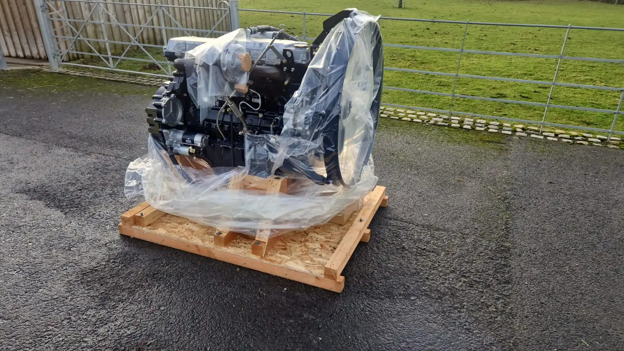 Isuzu 6HK1 178kw engine 01/145270 - Motor para Máquina de construção: foto 5 Isuzu 6HK1 178kw engine 01/145270 - Motor para Máquina de construção: foto 5