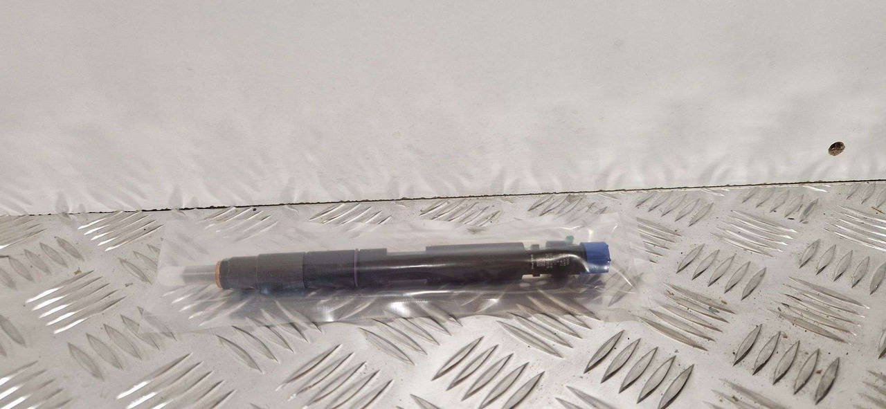 JCB 320/06827 fuel injector Delphi injector 28229876 68kw – 93kw - Motor e peças para Máquina de construção: foto 2 JCB 320/06827 fuel injector Delphi injector 28229876 68kw – 93kw - Motor e peças para Máquina de construção: foto 2