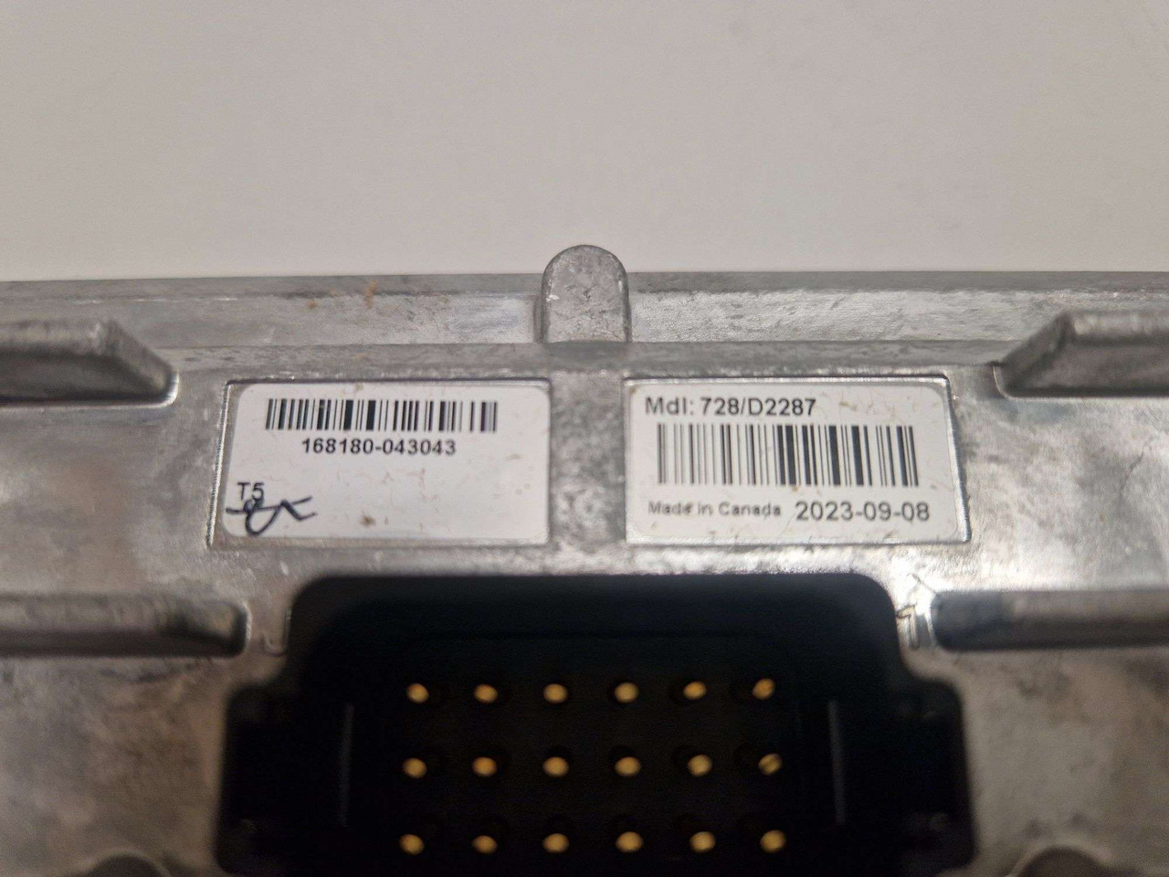 JCB ECU unit 728/D2287 PARKER CM3626 ECU unit - Motor e peças para Máquina de construção: foto 3 JCB ECU unit 728/D2287 PARKER CM3626 ECU unit - Motor e peças para Máquina de construção: foto 3