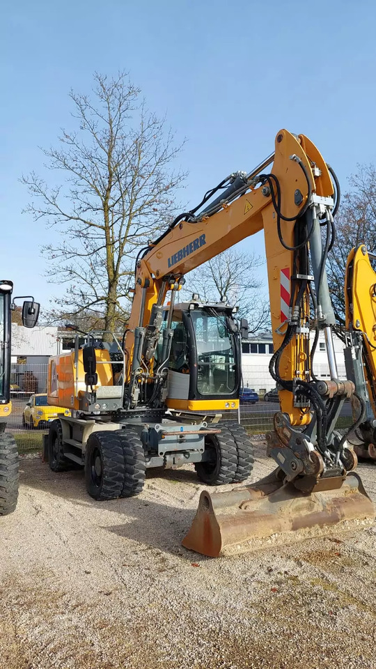 2013 Liebherr A 916 Litronic - Escavadeira de rodas: foto 2 2013 Liebherr A 916 Litronic - Escavadeira de rodas: foto 2