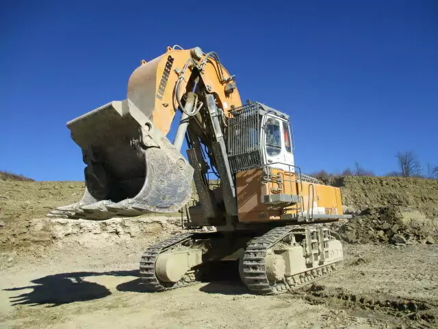2013 Liebherr R 974 C Hochlöffel - Escavadora de rastos: foto 1 2013 Liebherr R 974 C Hochlöffel - Escavadora de rastos: foto 1