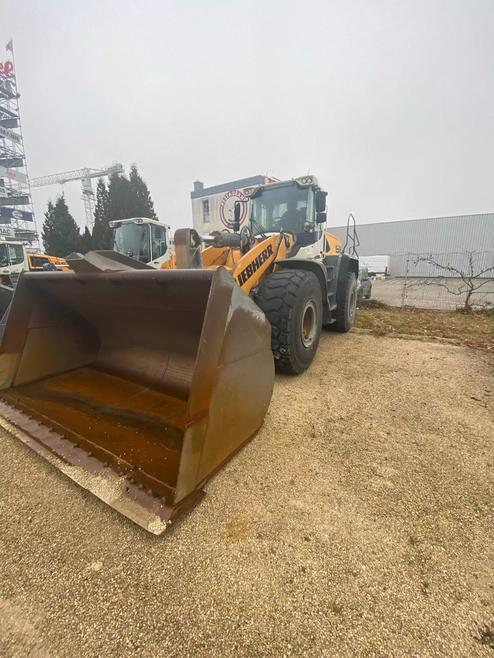 2017 Liebherr L 580 - Pá carregadora de rodas: foto 1 2017 Liebherr L 580 - Pá carregadora de rodas: foto 1