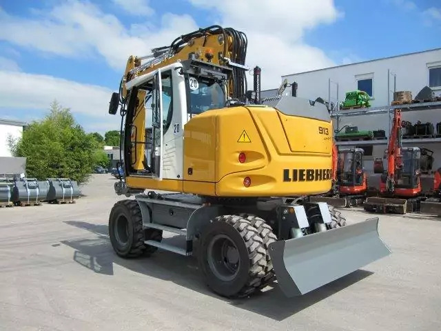 2022 Liebherr A 913 Compact G6.0-D - Escavadeira de rodas: foto 5 2022 Liebherr A 913 Compact G6.0-D - Escavadeira de rodas: foto 5