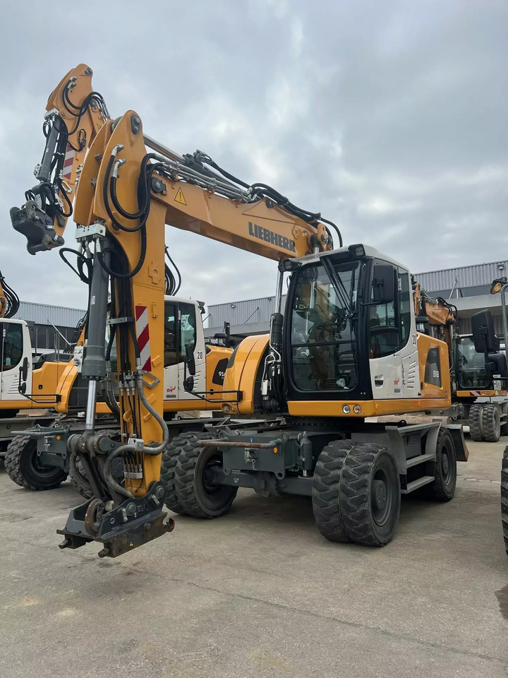2022 Liebherr A 918 Litronic G6.0-D - Escavadeira de rodas: foto 1 2022 Liebherr A 918 Litronic G6.0-D - Escavadeira de rodas: foto 1