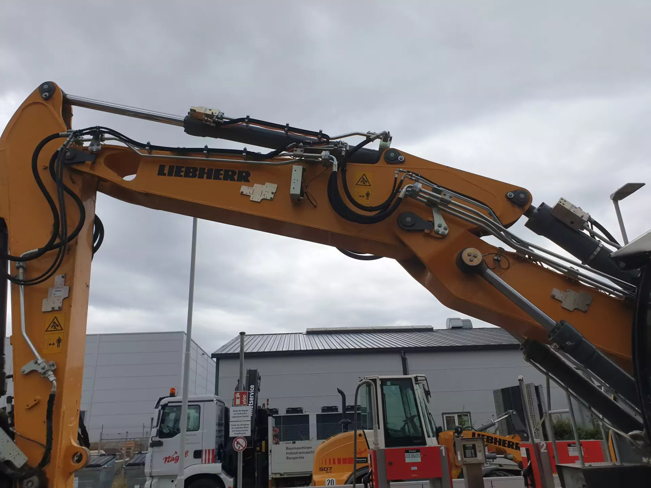 2023 Liebherr R 922 Litronic G8.0 D - Escavadora de rastos: foto 5 2023 Liebherr R 922 Litronic G8.0 D - Escavadora de rastos: foto 5