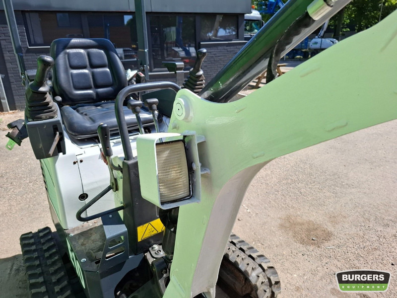Mini escavadeira Bobcat E10: foto 13
