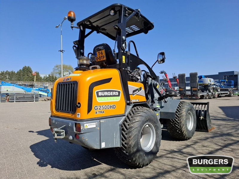 Giant G2500 - Mini pá carregadora de rastos: foto 3 Giant G2500 - Mini pá carregadora de rastos: foto 3
