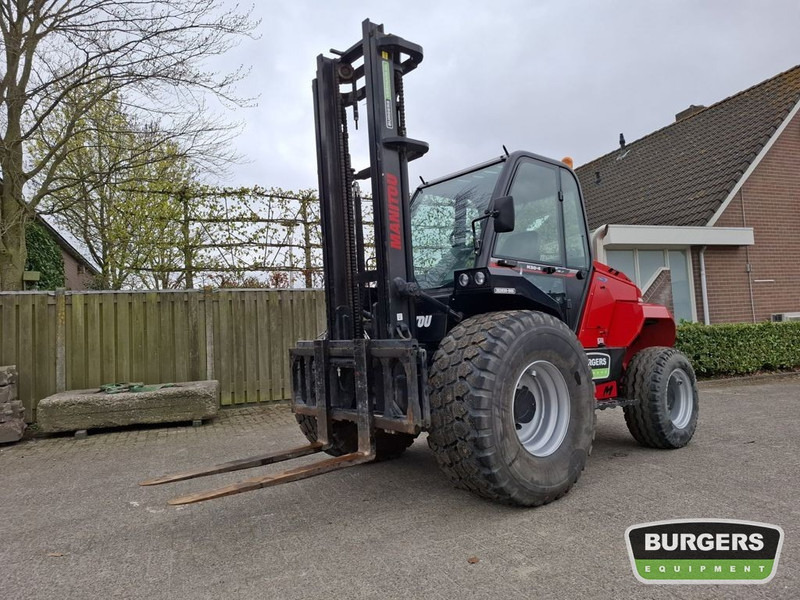 Manitou M30-4 - Empilhador todo-o-terreno: foto 1 Manitou M30-4 - Empilhador todo-o-terreno: foto 1