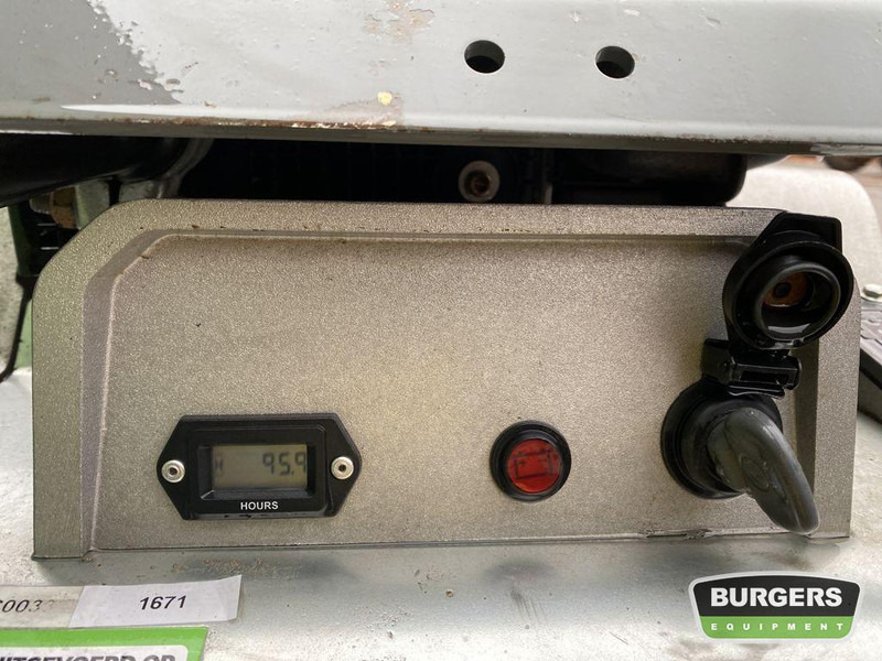 Neuson DPU 65.55 - Placas vibratórias: foto 5 Neuson DPU 65.55 - Placas vibratórias: foto 5