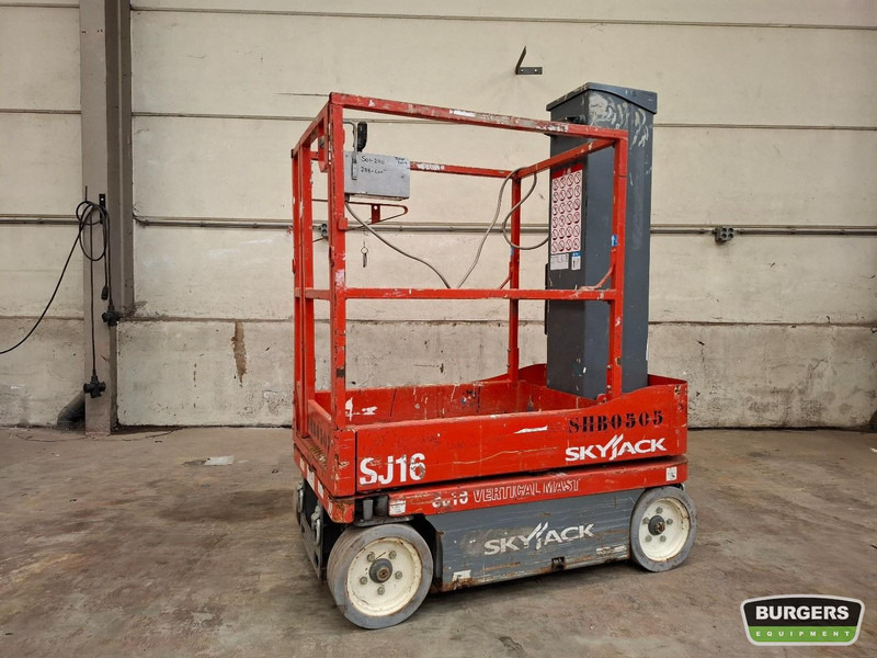 Skyjack SJ16 - Plataforma aérea: foto 1 Skyjack SJ16 - Plataforma aérea: foto 1