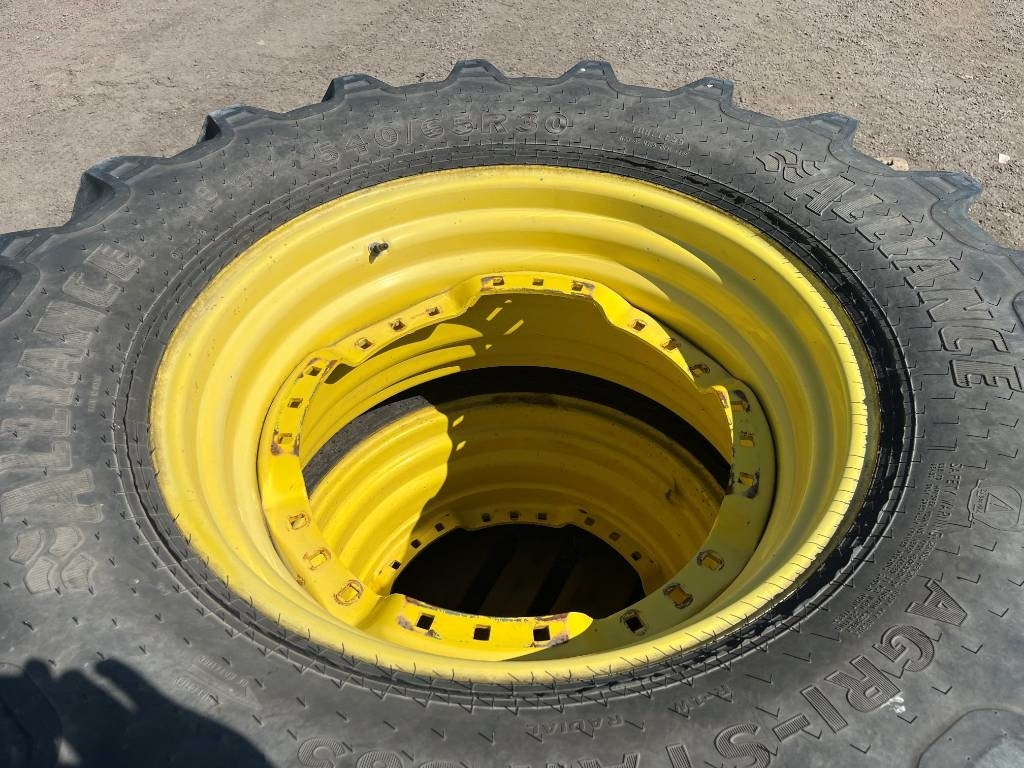 Alliance 540/65R30 till John Deere 7920 mfl - Pneu para Máquina agrícola: foto 3 Alliance 540/65R30 till John Deere 7920 mfl - Pneu para Máquina agrícola: foto 3