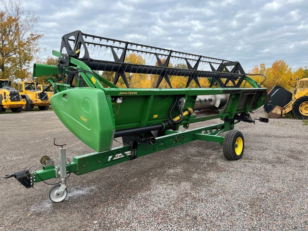 John Deere 622R Skärbord / Header 20 fot till JD T550 i - Equipamento para colheitadeira: foto 3 John Deere 622R Skärbord / Header 20 fot till JD T550 i - Equipamento para colheitadeira: foto 3