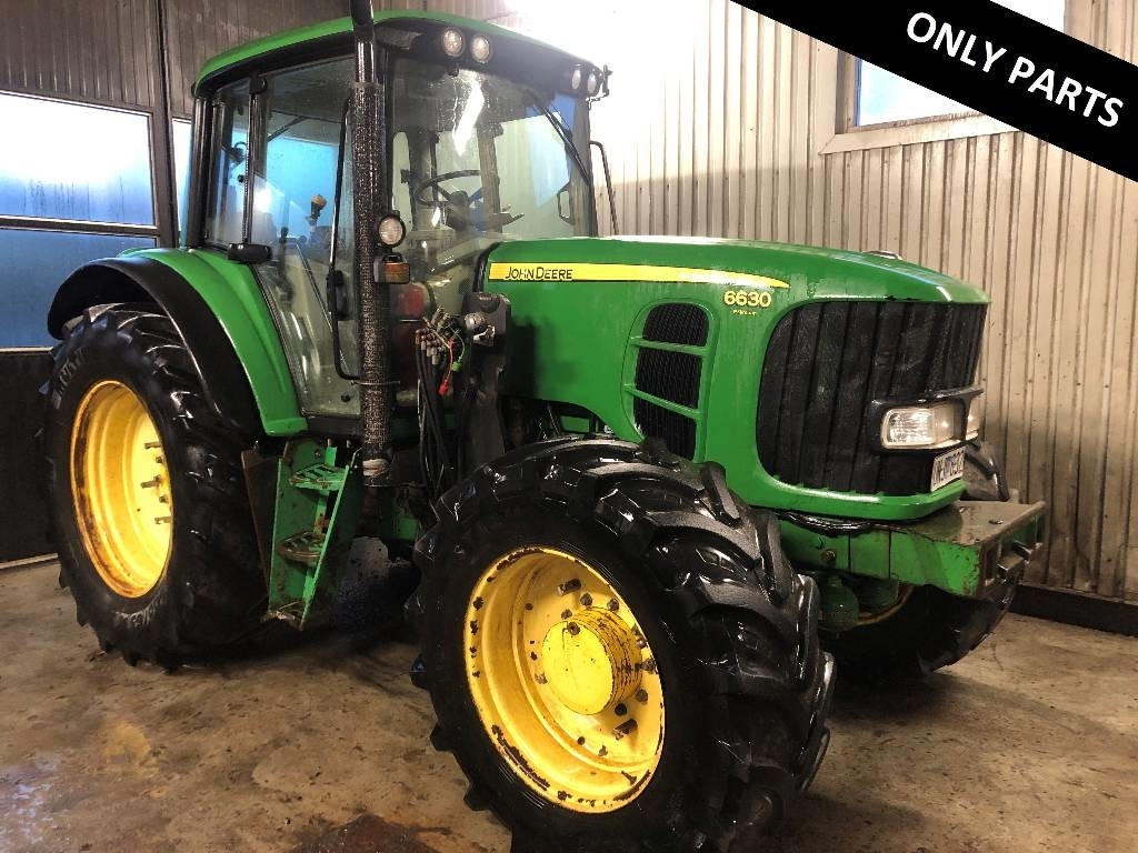 John Deere 6620 Dismantled: only spare parts - Trator: foto 1 John Deere 6620 Dismantled: only spare parts - Trator: foto 1
