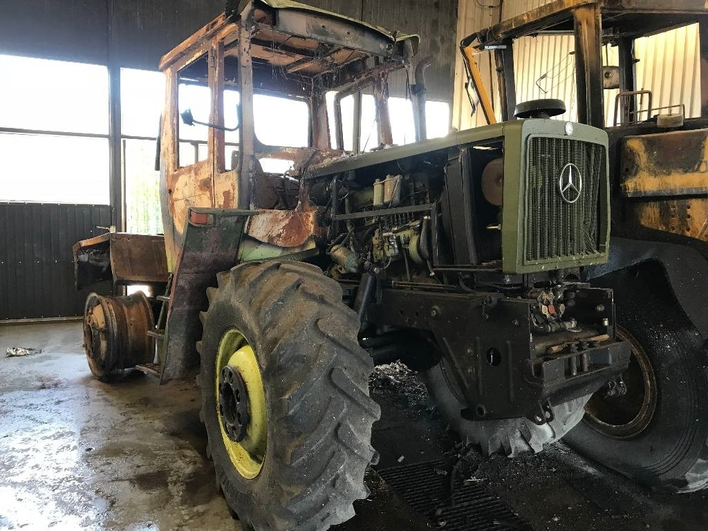 Mercedes-Benz MB Trac 1000 Dismantled for spare parts - Trator: foto 1 Mercedes-Benz MB Trac 1000 Dismantled for spare parts - Trator: foto 1