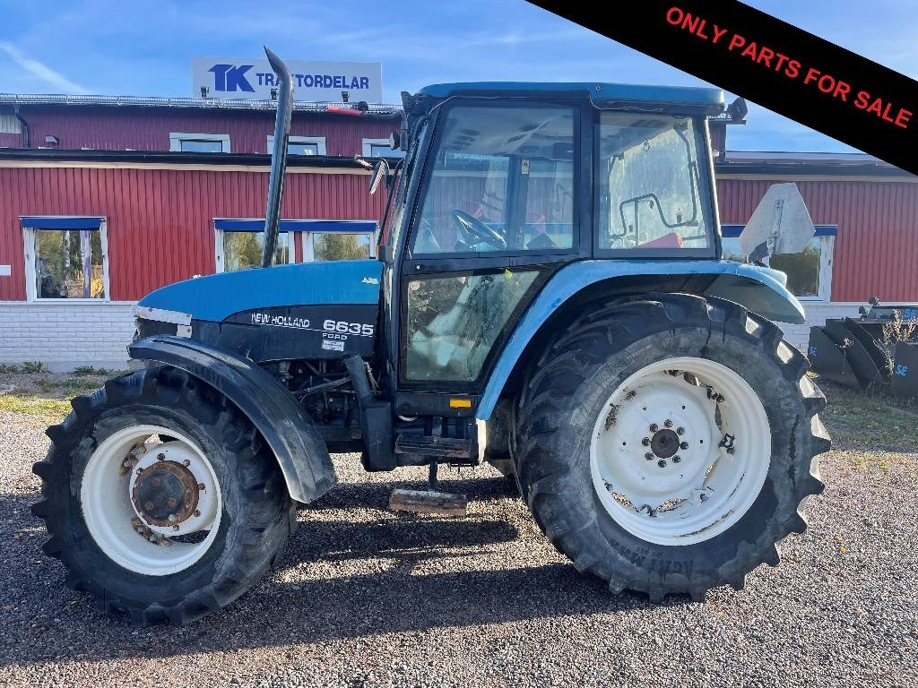 New Holland 6635 Dismantled: only spare parts - Trator: foto 1 New Holland 6635 Dismantled: only spare parts - Trator: foto 1