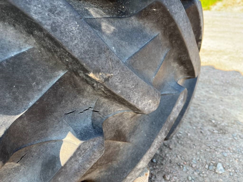Pirelli 14,9R38 till John Deere - Pneu para Máquina agrícola: foto 3 Pirelli 14,9R38 till John Deere - Pneu para Máquina agrícola: foto 3