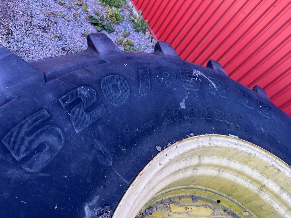 Trelleborg 520/85R38 till John Deere 7920 mfl - Pneu para Máquina agrícola: foto 3 Trelleborg 520/85R38 till John Deere 7920 mfl - Pneu para Máquina agrícola: foto 3
